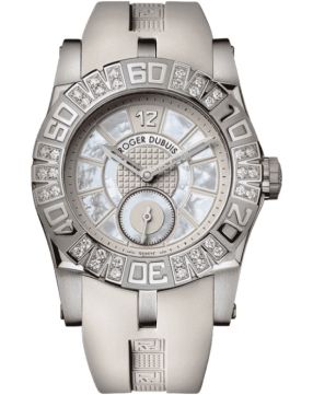 Roger Dubuis Easy Diver  RDDBSE0251 certified Pre-Owned watch